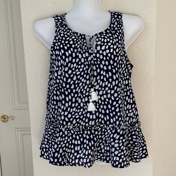 Vineyard Vines Navy and White Patterned Blouse - Picture 1 of 6